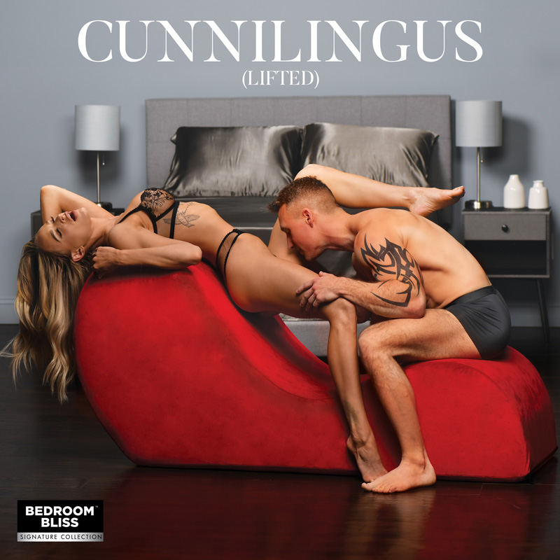 Love Couch - Image 11