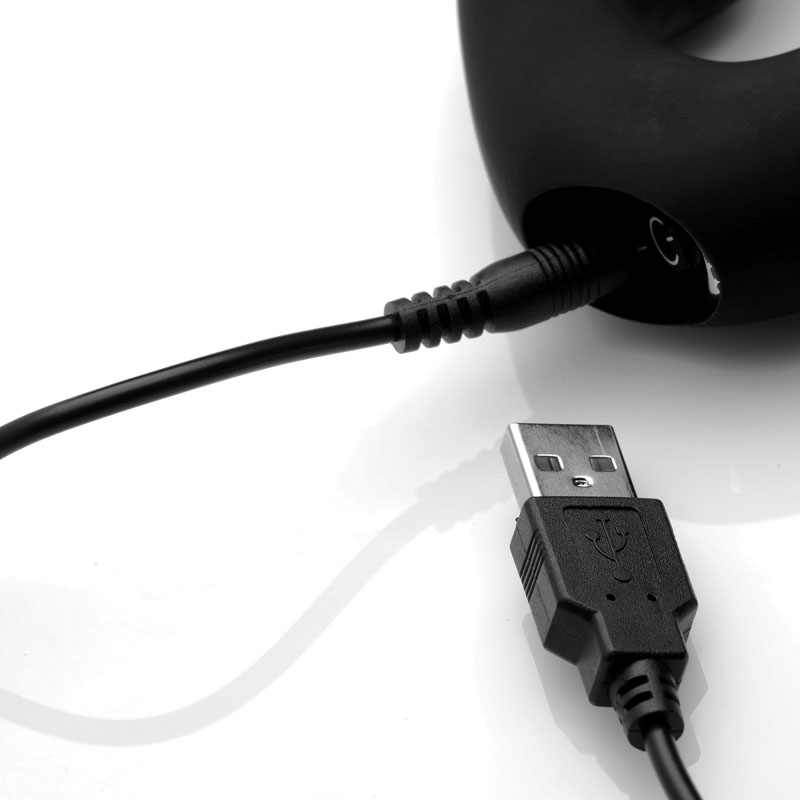 Tri-Volver Rechargeable Strapless Strap On - Image 5