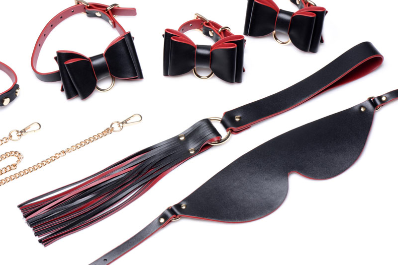 Black and Red Bow Bondage Set with Carry Case - Image 10
